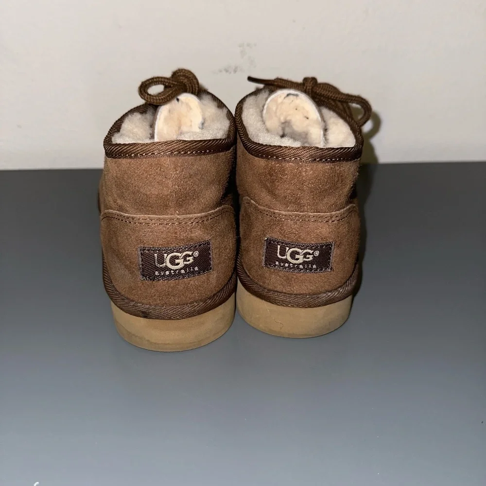 UGG Australia 5832 Chukka Neumel Brown Suede MEN 9 EU‎ 42 MID ANKLE BOOT